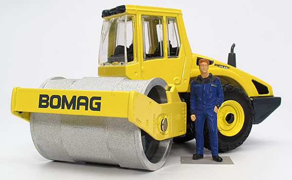 Picture Bomag BW 213 DH-4 Polygonal Drum