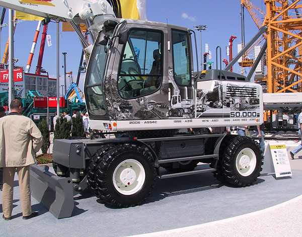 Picture Liebherr A 904 C – Special Edition “50.000”
