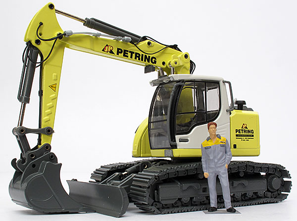 Picture Liebherr R 920 Compact (two piece boom) – “Petring”