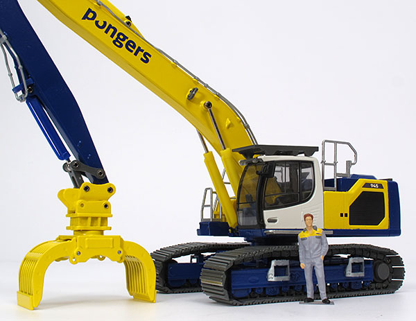 Picture Liebherr R 945 Multiuser – “Pongers”